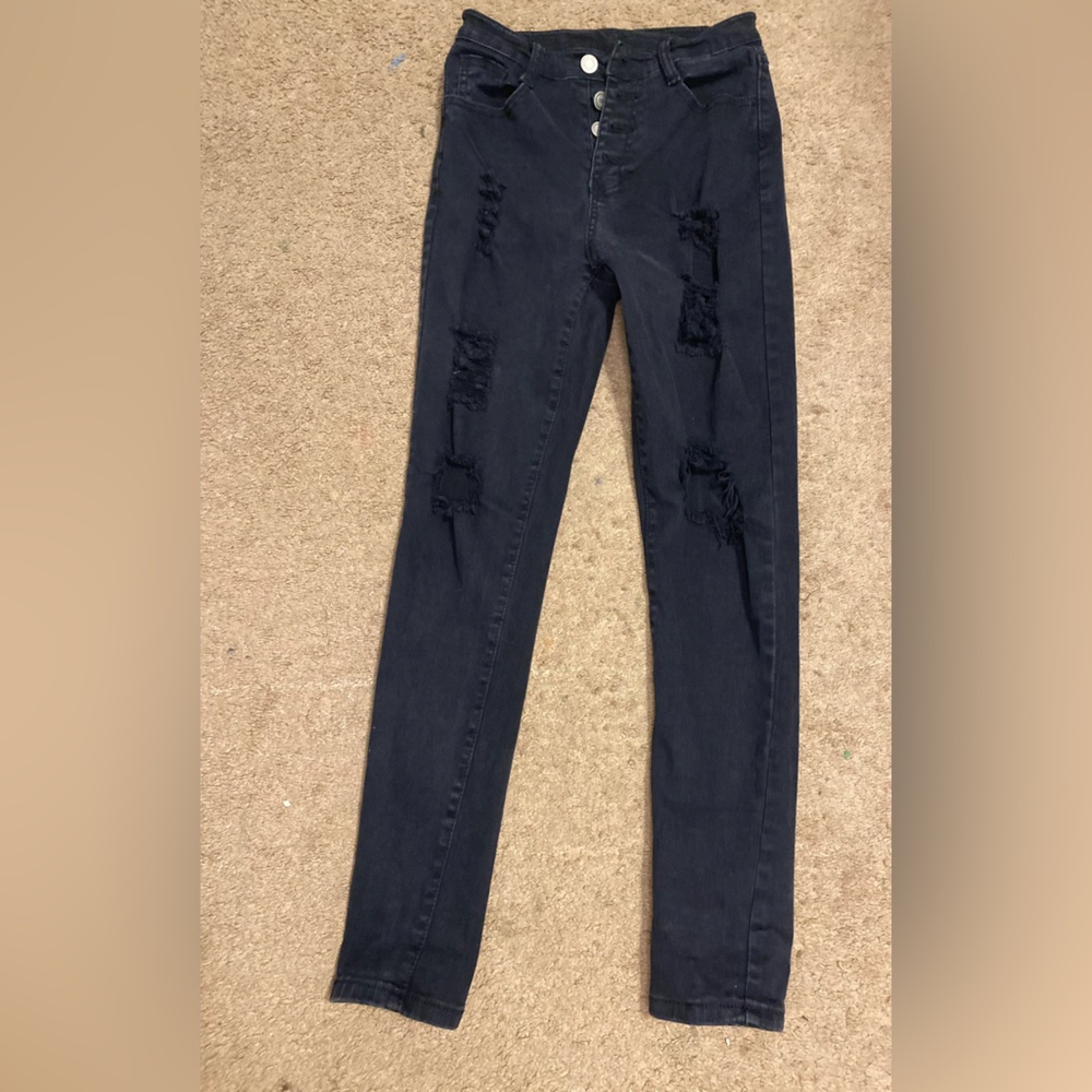 Women’s Black ripped jeans